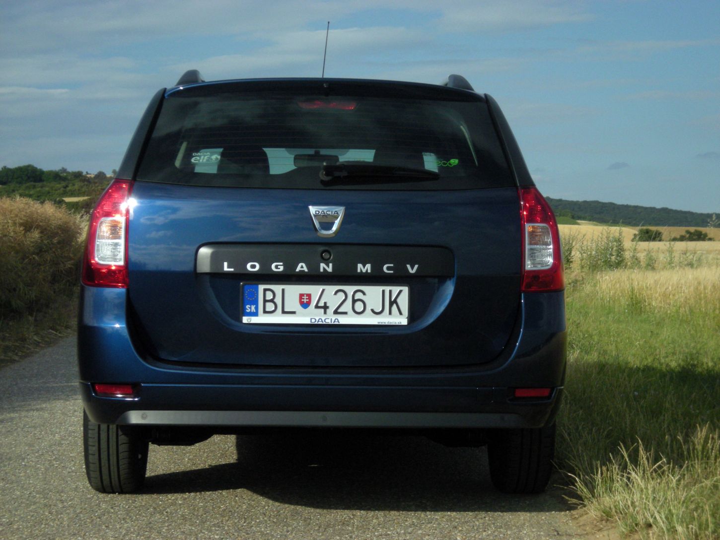 dacia-logan-mcv5864g.jpg