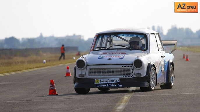 ix-az-pneu-autoslalom-svihajsuhaj-sk-139.jpg