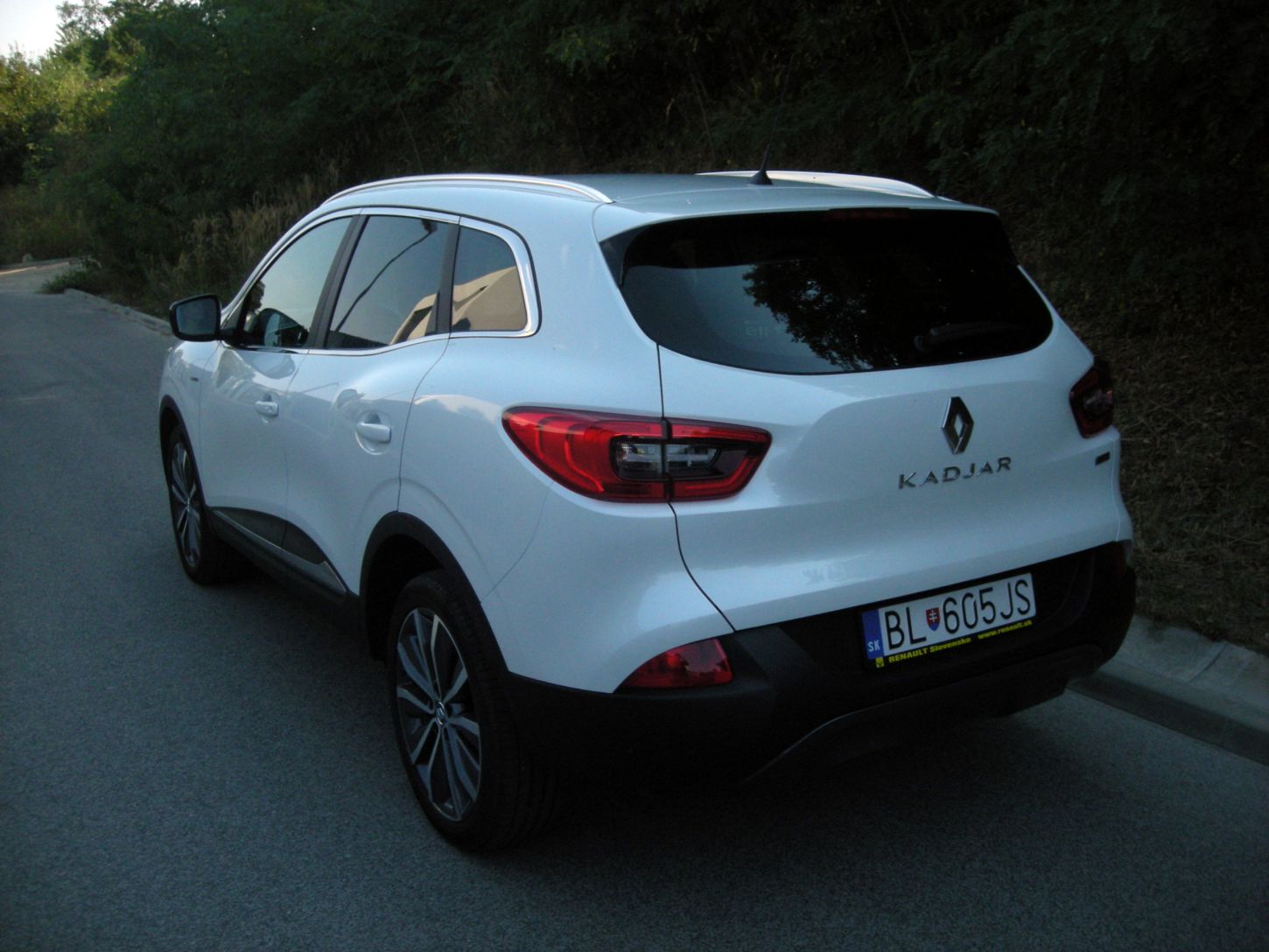 ren-kadjar-4wd-5997g-1.jpg