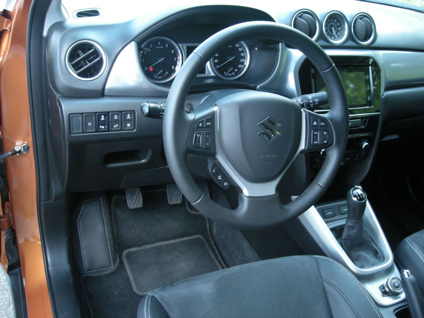 suzuki-vitara-5766g.jpg