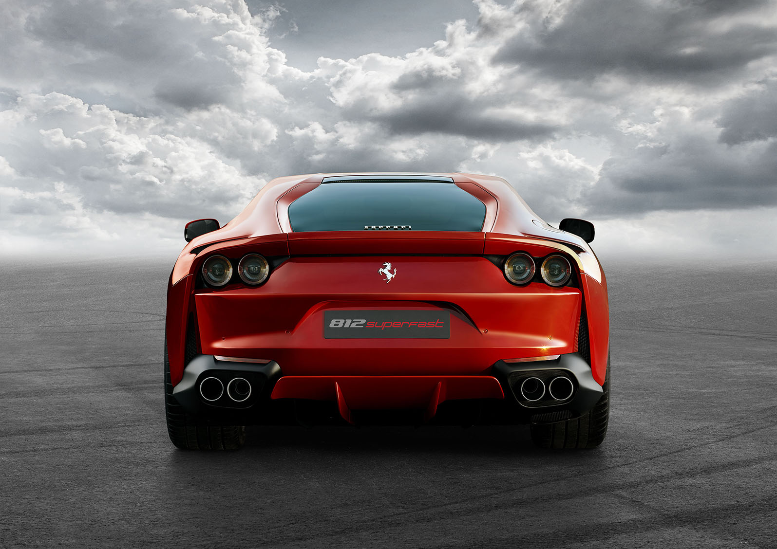 Ferrari 812-superfast-3.jpg