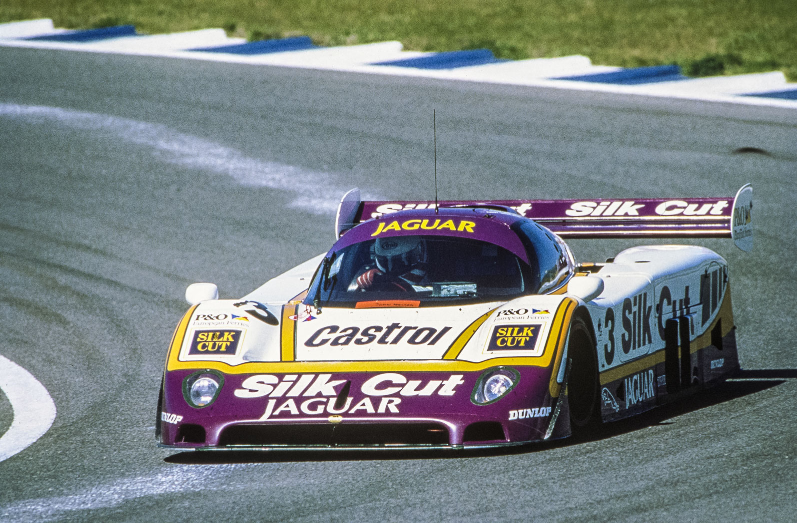 le-mans-icon-jaguar-xjr9.jpg