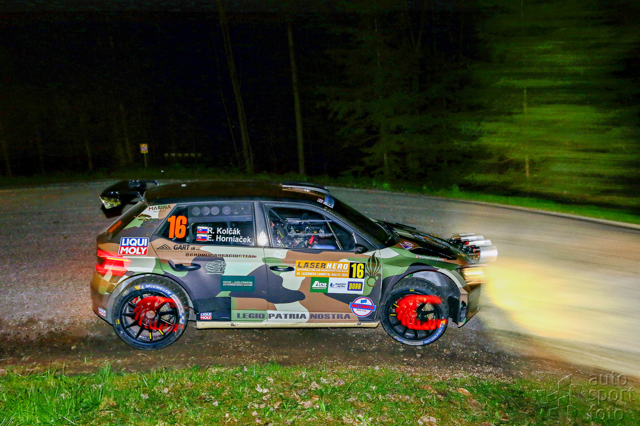 Daniel Fessl;fda-7070.jpg