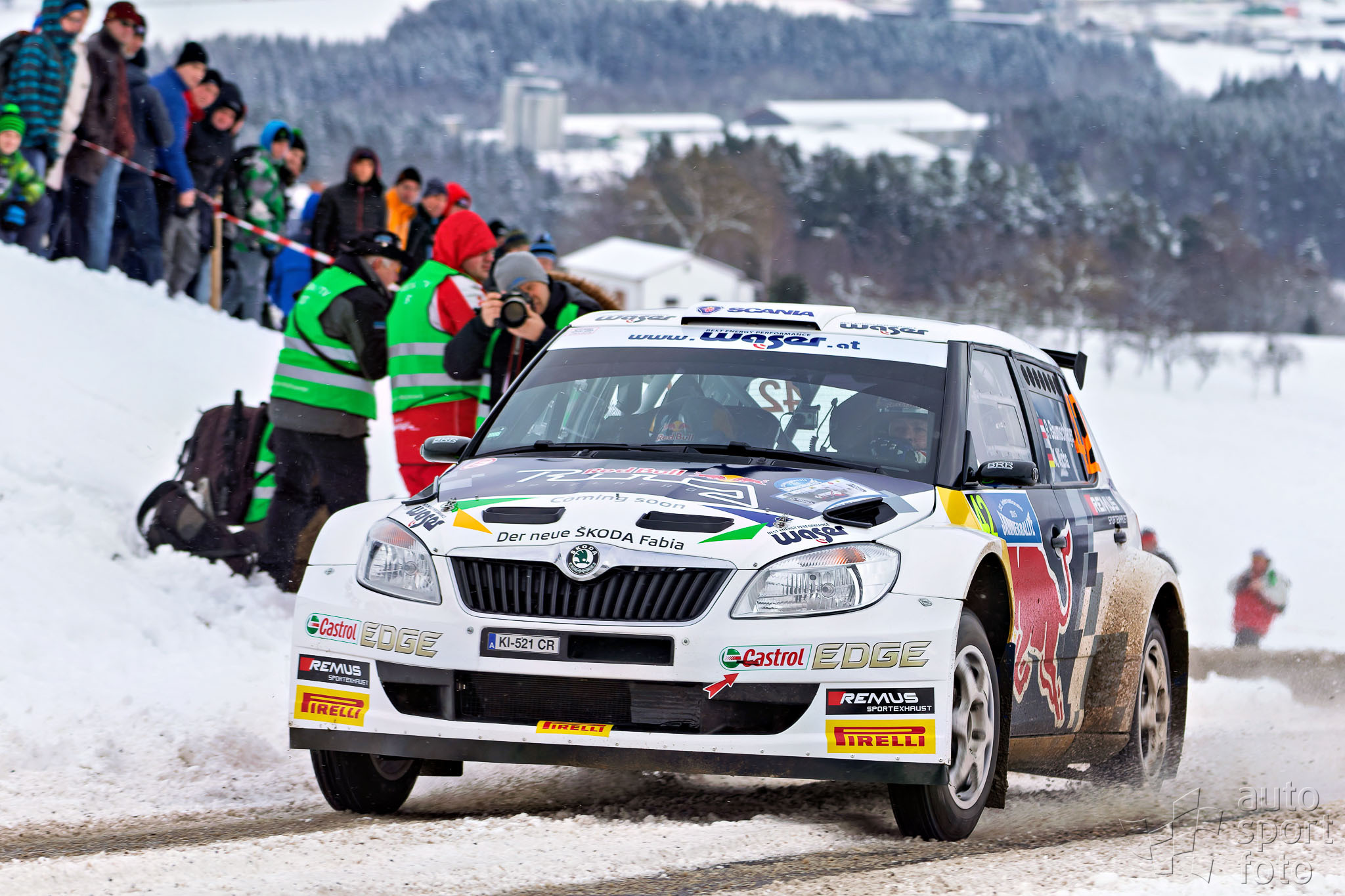 T. Szabosi;h7p3310-6.jpg