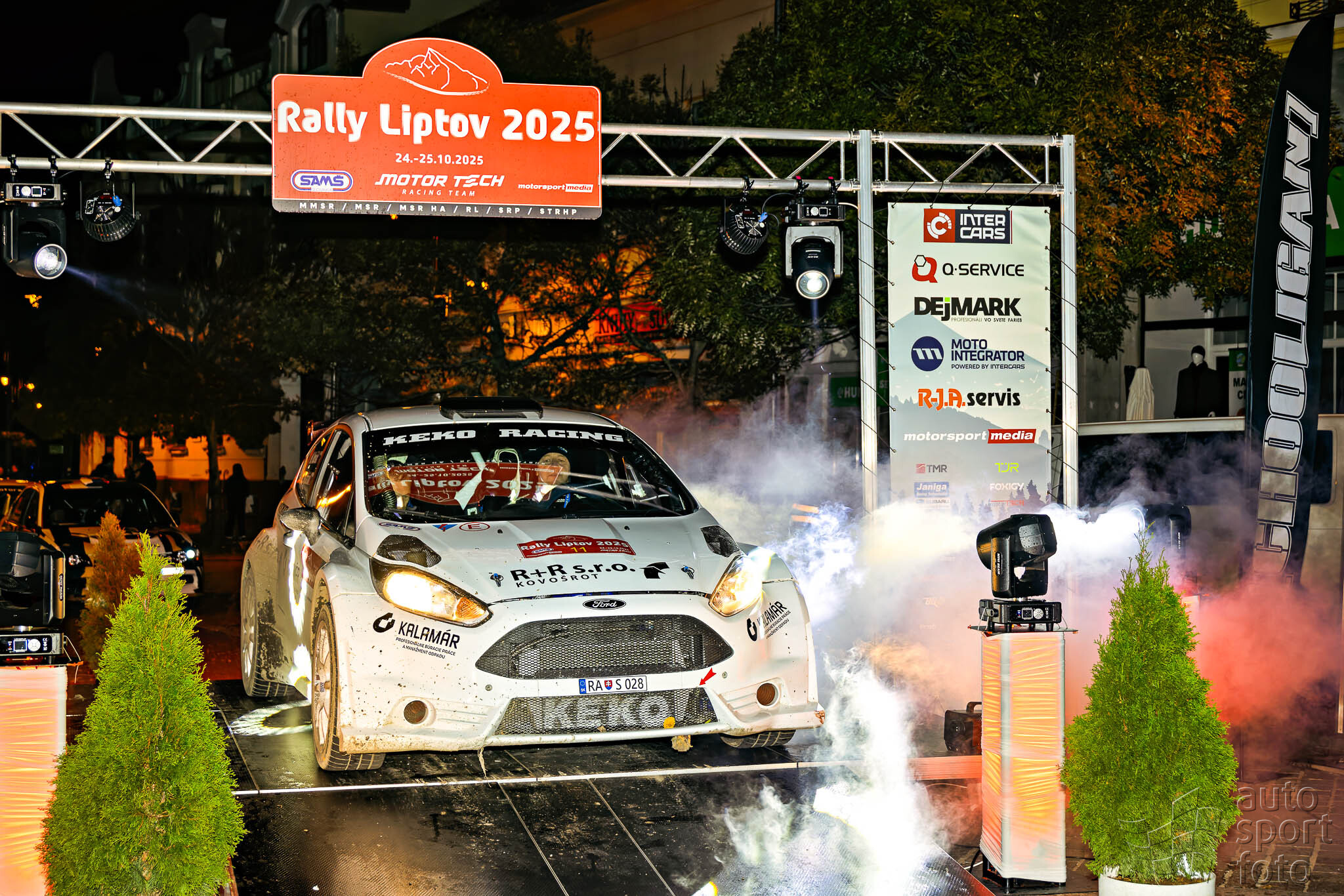 T. Szabosi;asf-8090x.jpg