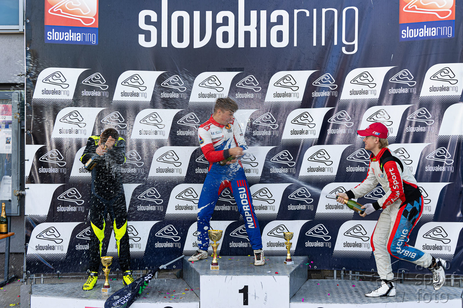 T. Szabosi;asr66304-3.jpg