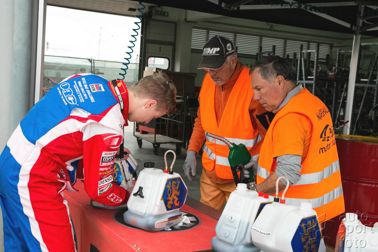 Copyright manufacturer;1384-20151110.jpg