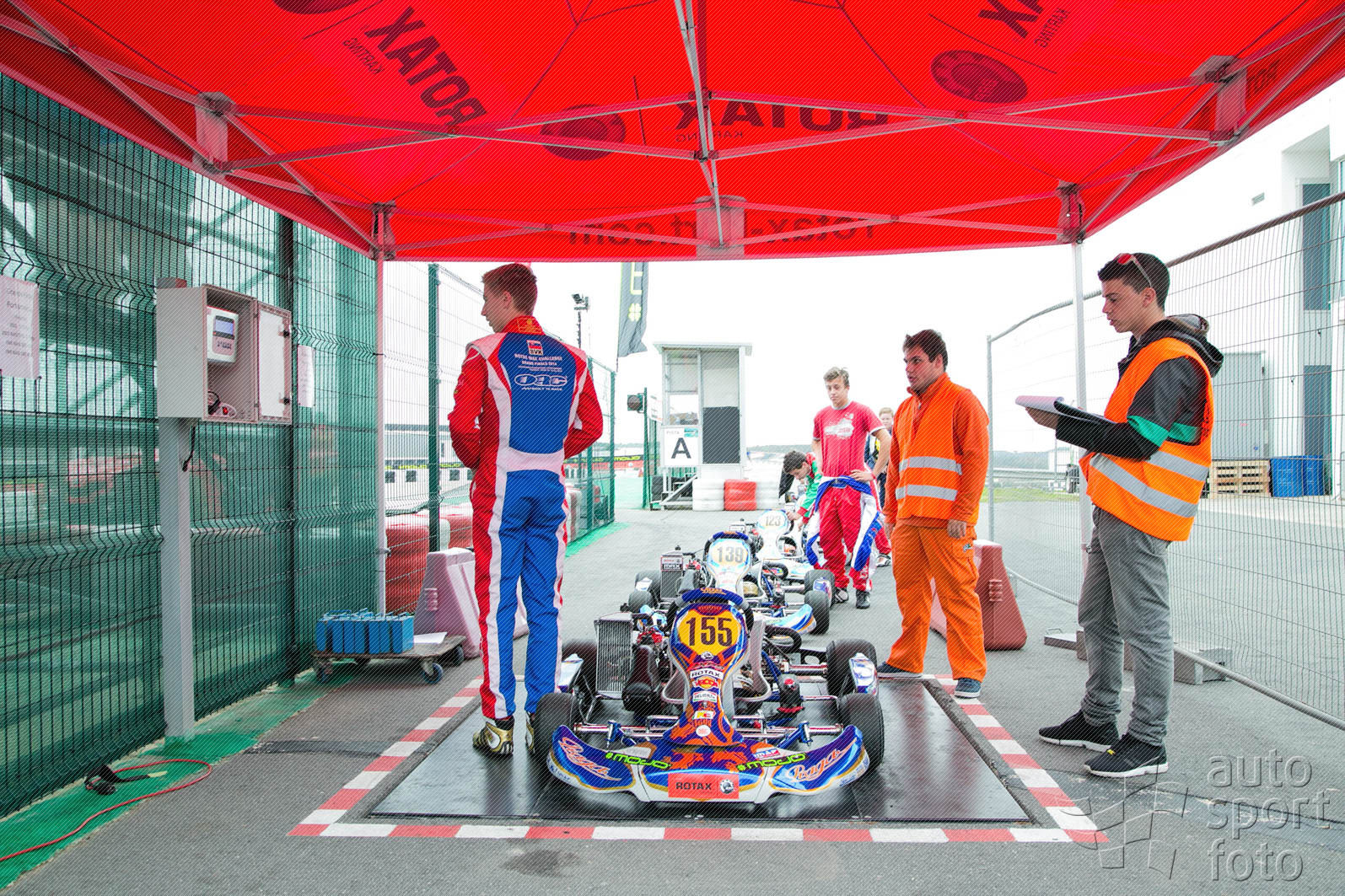 Copyright manufacturer;1389-20151110.jpg