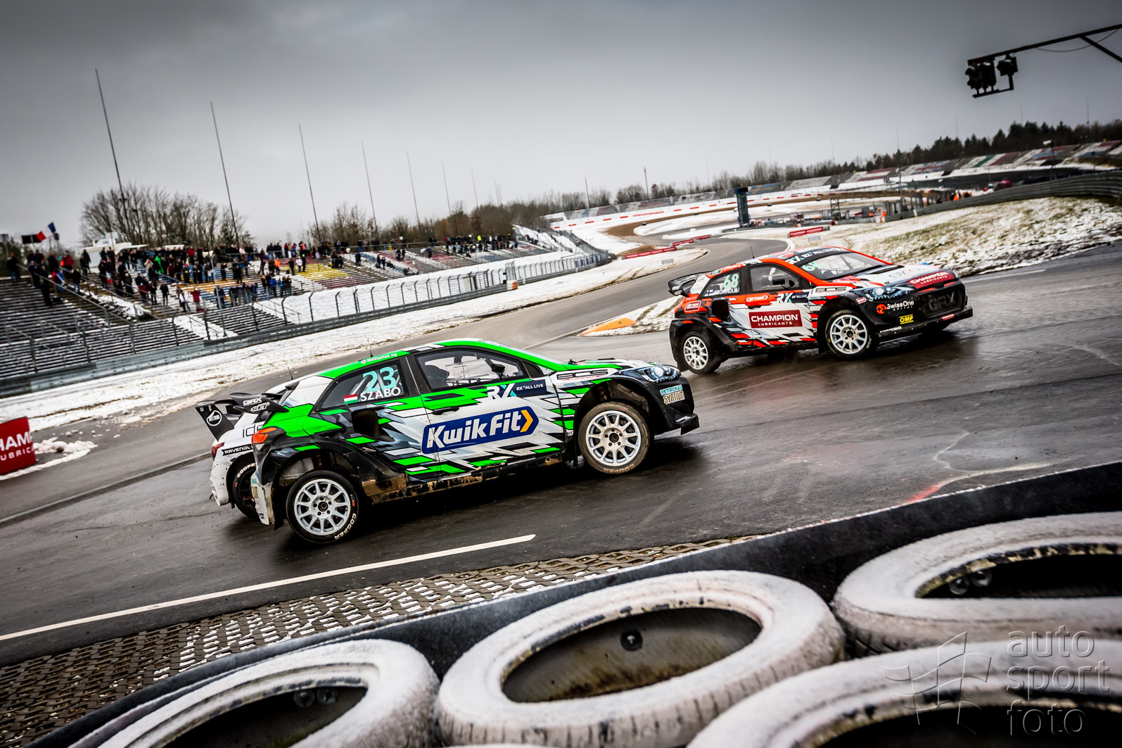 Petr &Scaron;ulč&iacute;k;fp0r0124.jpg