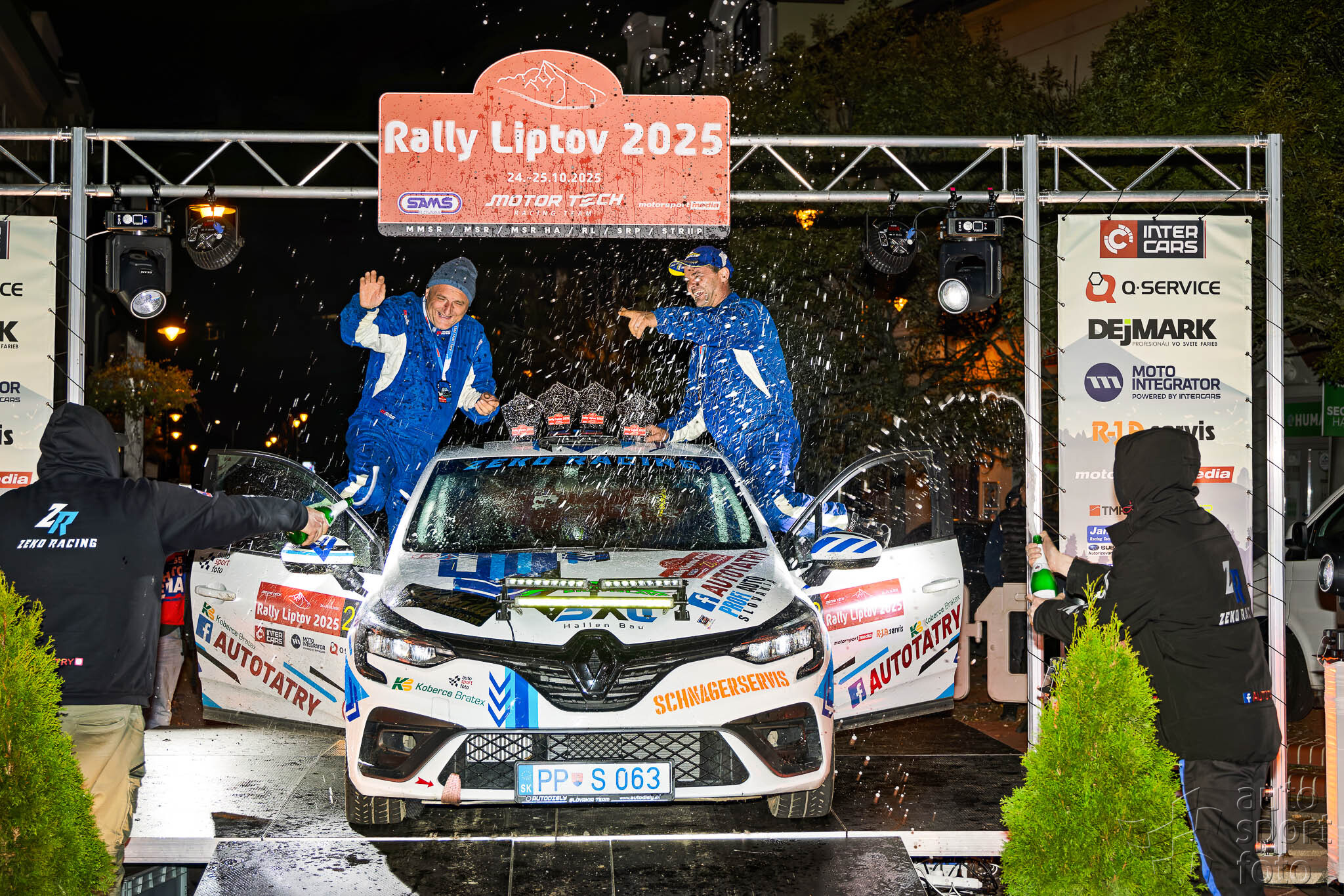 T. Szabosi;asf-8244x-1.jpg